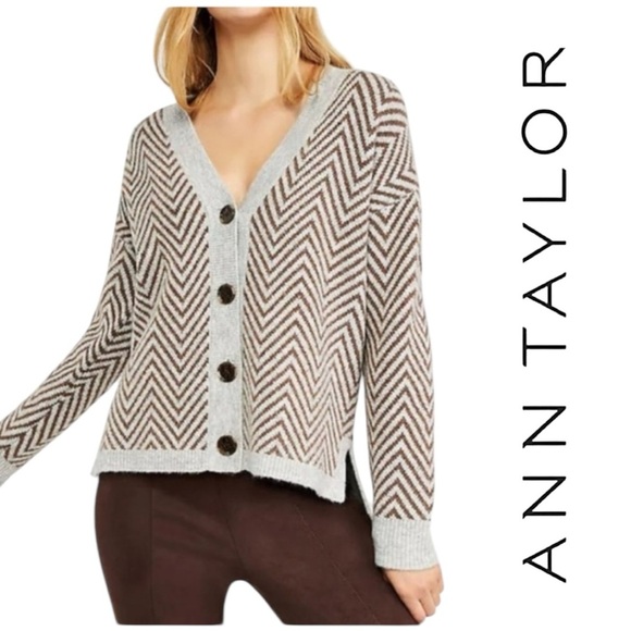 Ann Taylor Petite Gray Brown Herringbone Boyfriend Buttoned Cardigan Sweater XXS - Picture 2 of 12